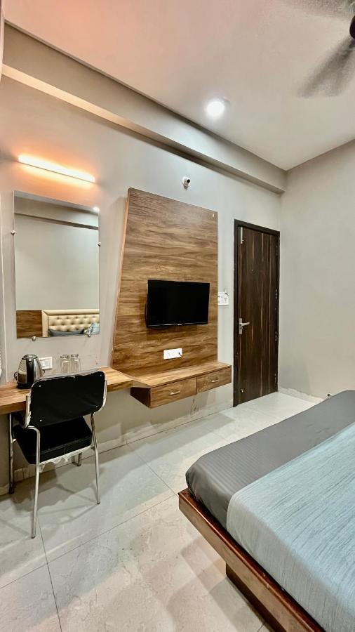 Stayzy Evanka Indore Exterior photo